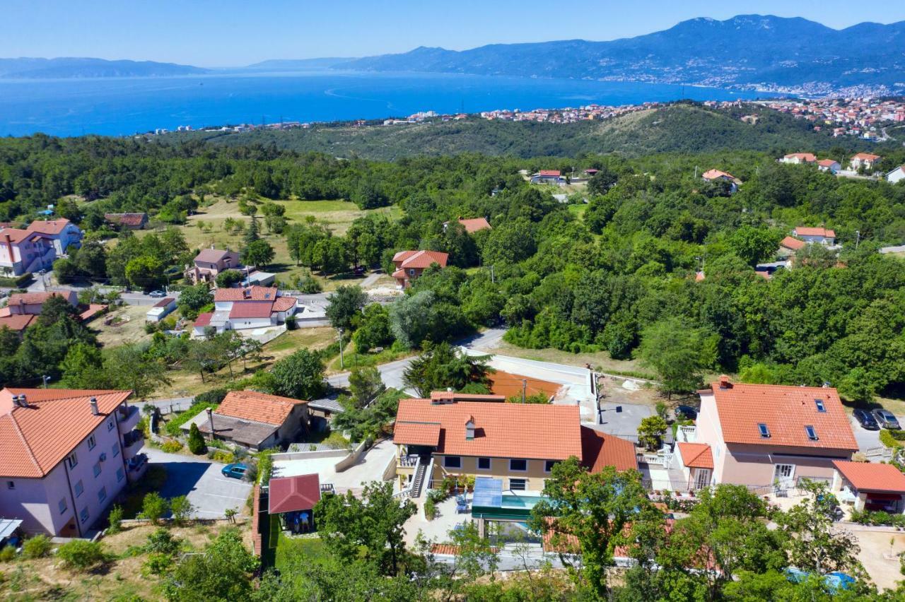 Villa Meri Rijeka Bagian luar foto
