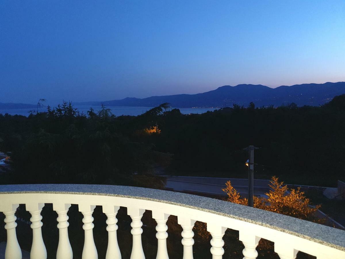 Villa Meri Rijeka Bagian luar foto