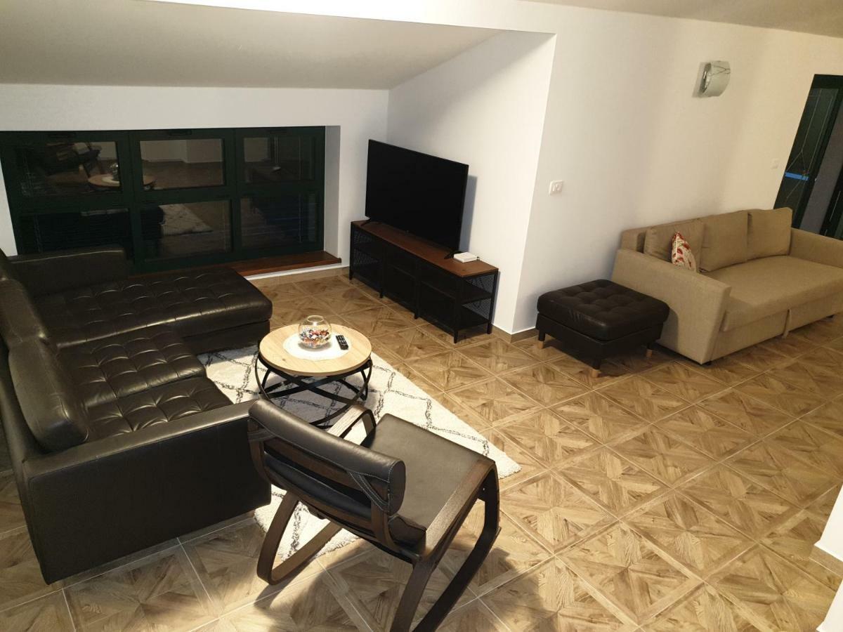 Villa Meri Rijeka Bagian luar foto