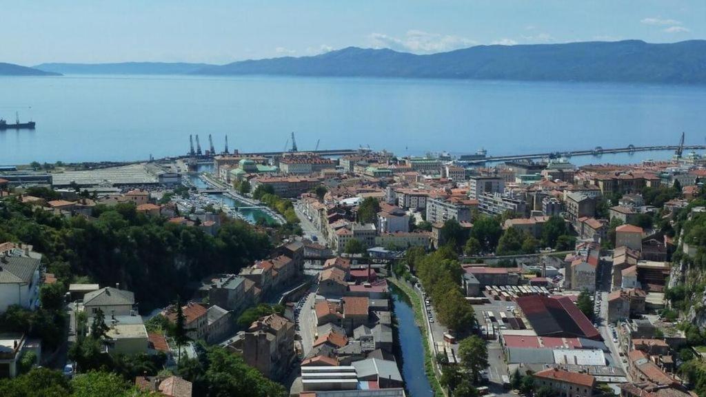 Villa Meri Rijeka Bagian luar foto