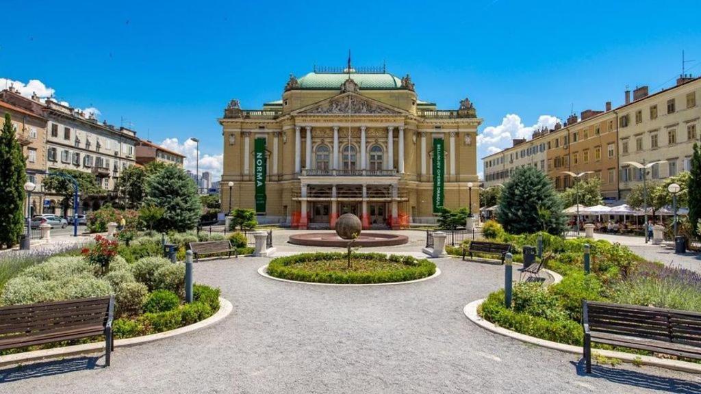 Villa Meri Rijeka Bagian luar foto