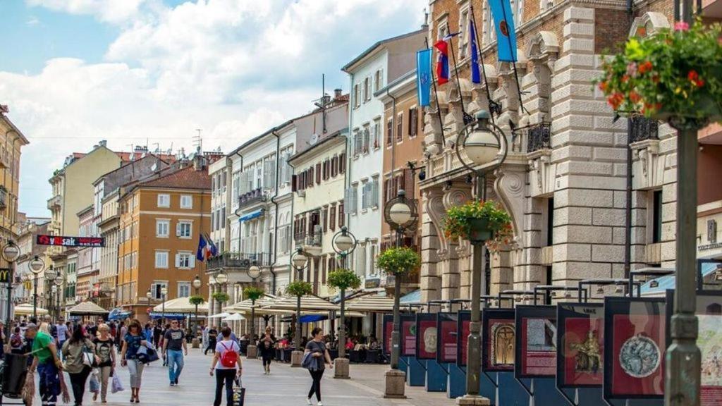 Villa Meri Rijeka Bagian luar foto